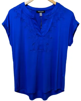 Bright Winter Cobalt Embroidered Split-Neck Tee