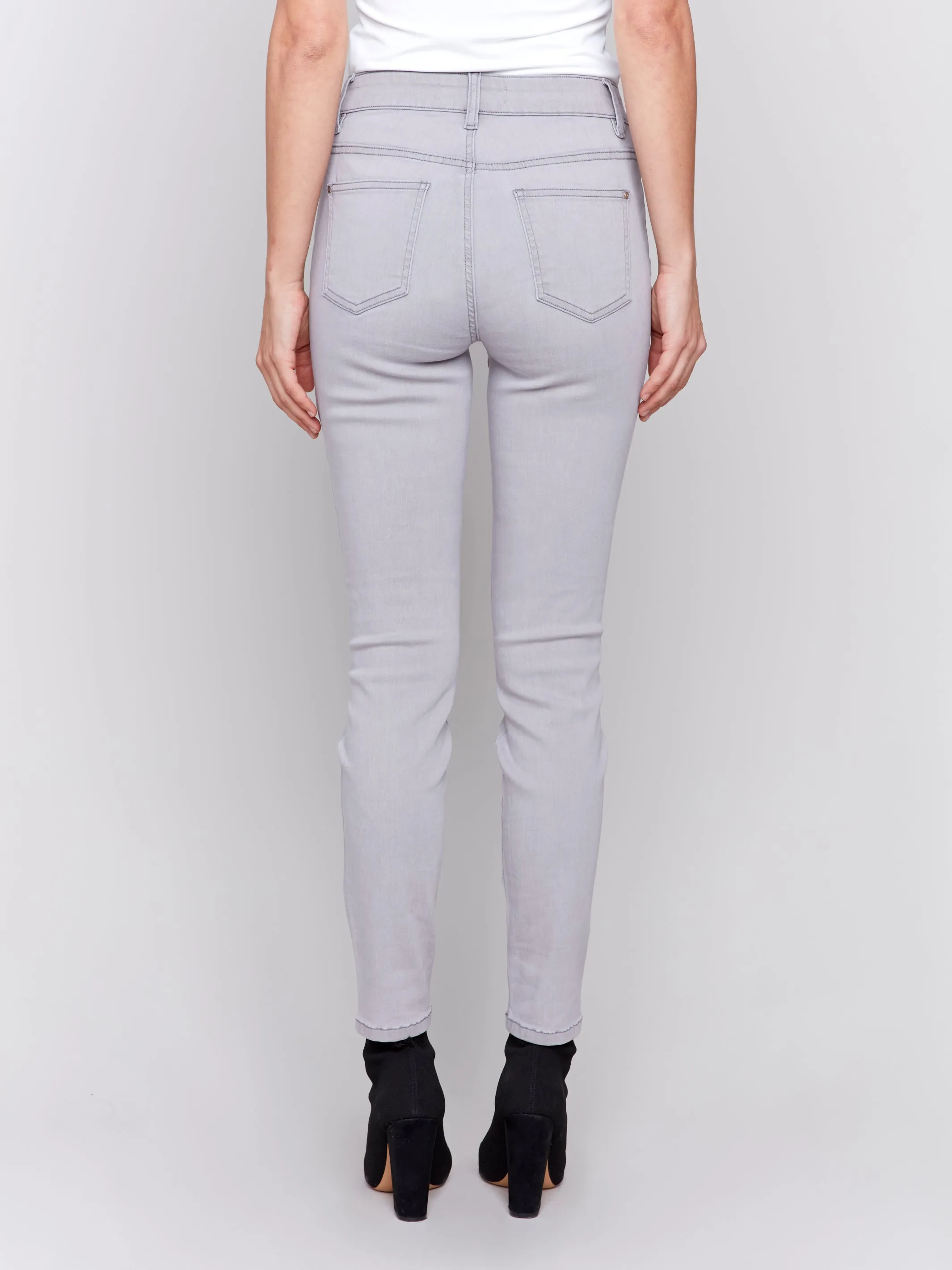 Charlie B Stretch Denim 5 Pocket Soft Skinny Leg Jean in Soft Grey