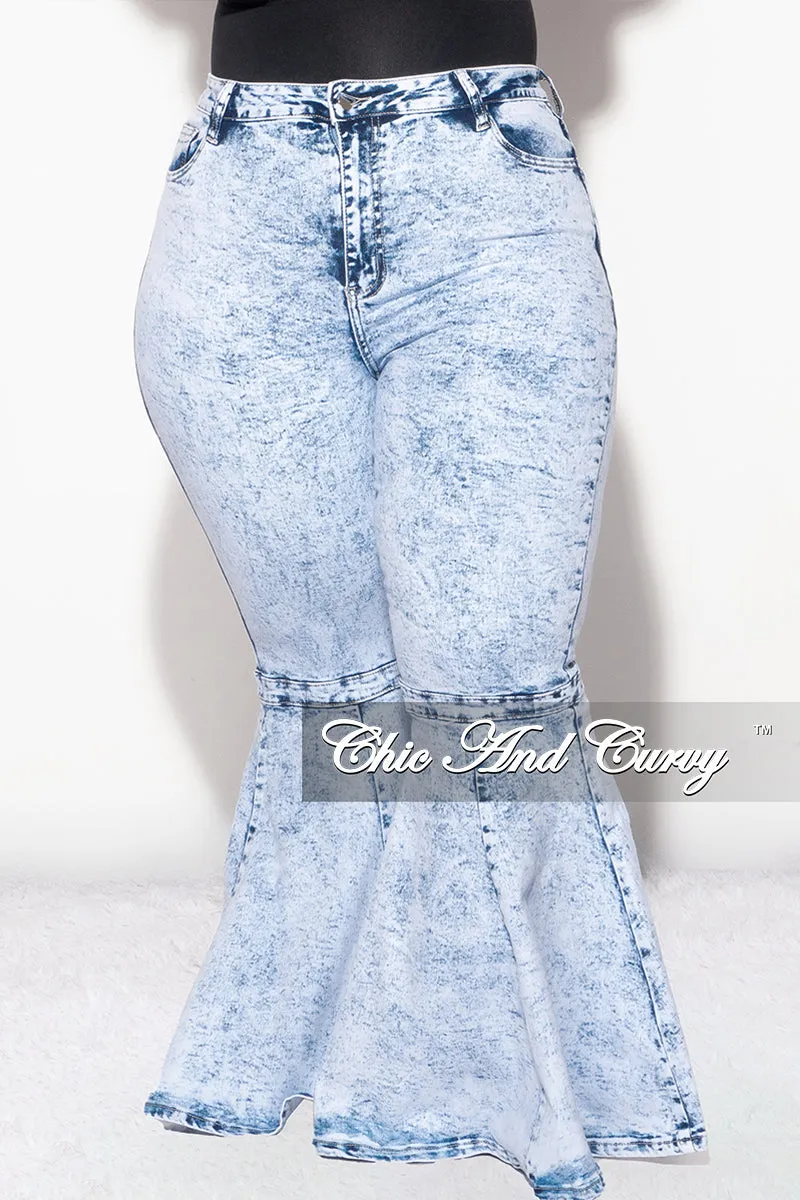 Final Sale Plus Size Demin Flare Jeans in Light Acid Wash