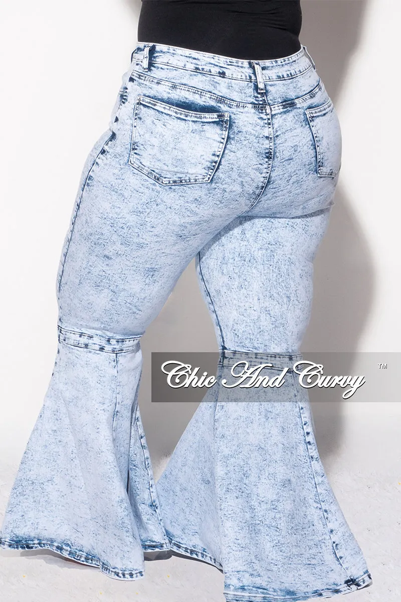 Final Sale Plus Size Demin Flare Jeans in Light Acid Wash