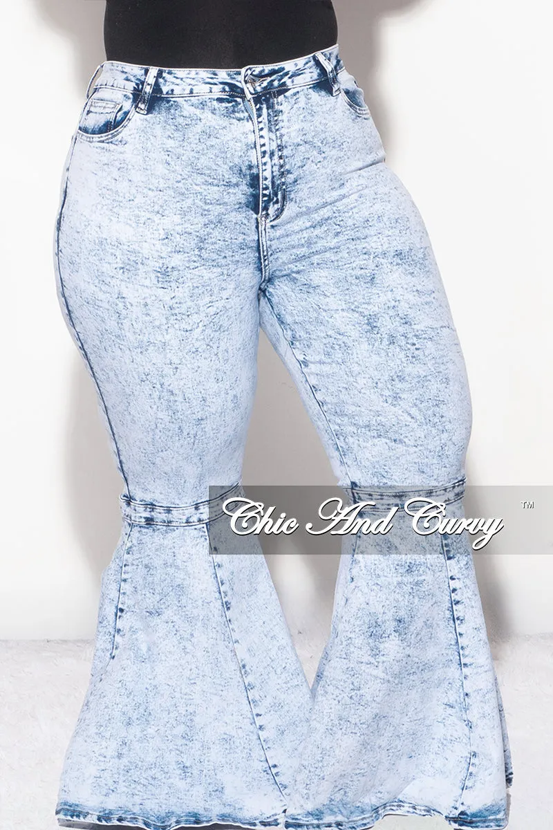 Final Sale Plus Size Demin Flare Jeans in Light Acid Wash