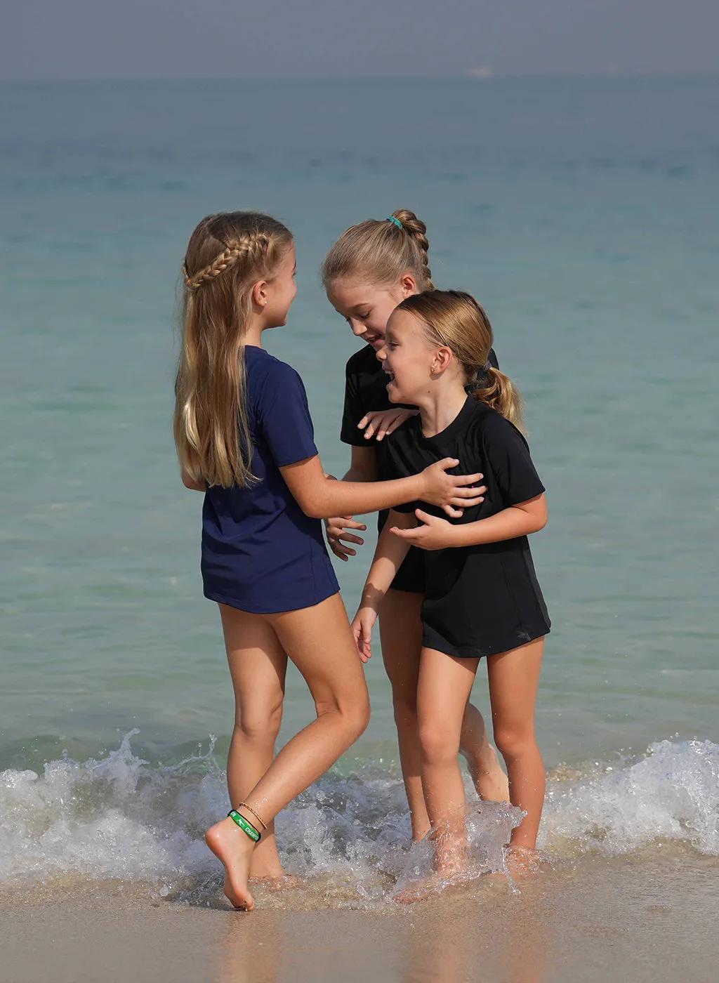 Kids Rashguard Sun Protectant T-Shirt - Black/Pink