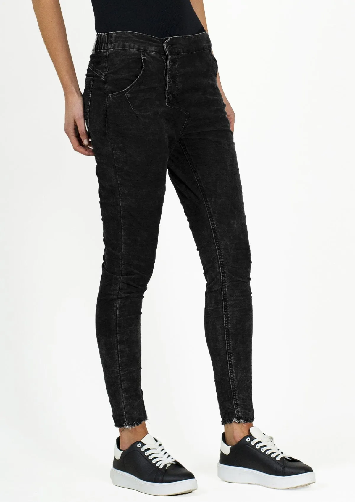 MERITAGE BABY CORD JEANS - BLACK