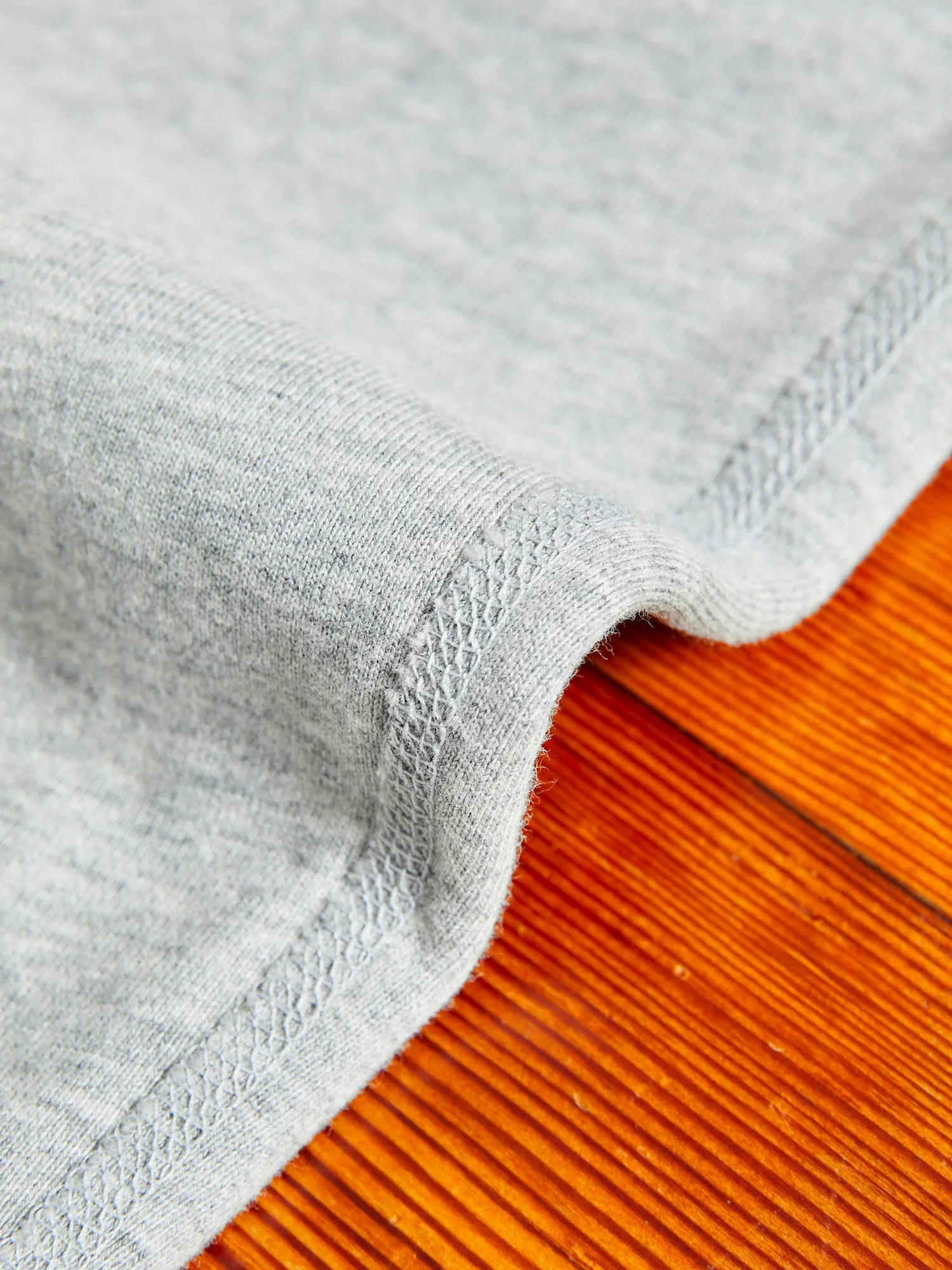 Midweight Terry Cuffed Sweatpant in Heather Grey