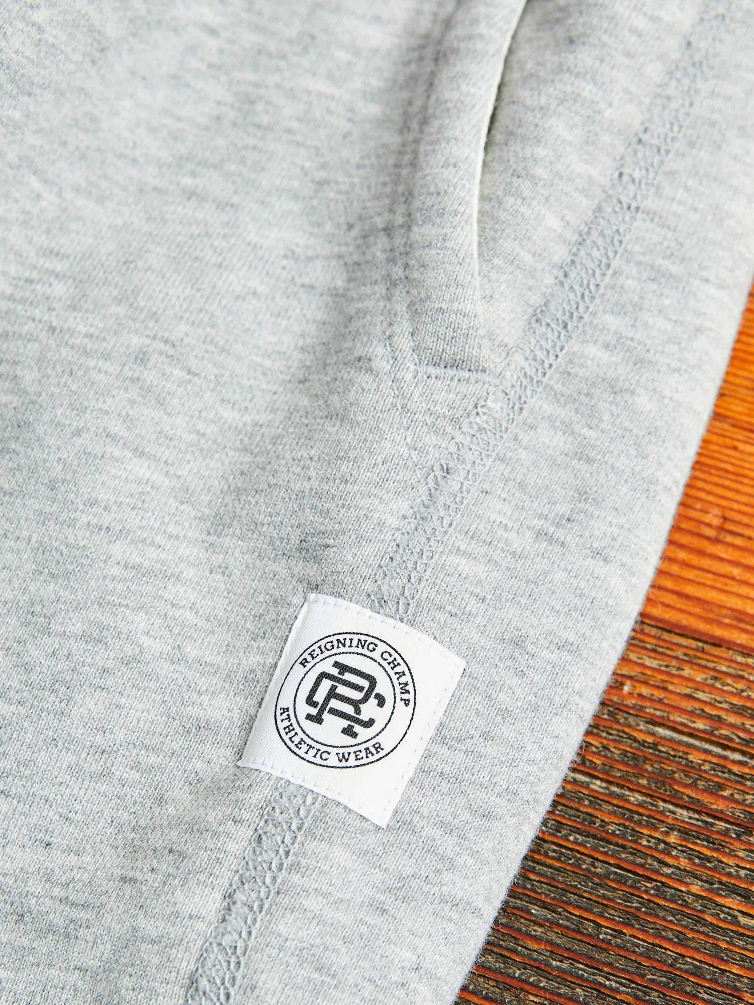 Midweight Terry Cuffed Sweatpant in Heather Grey