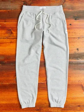 Midweight Terry Cuffed Sweatpant in Heather Grey