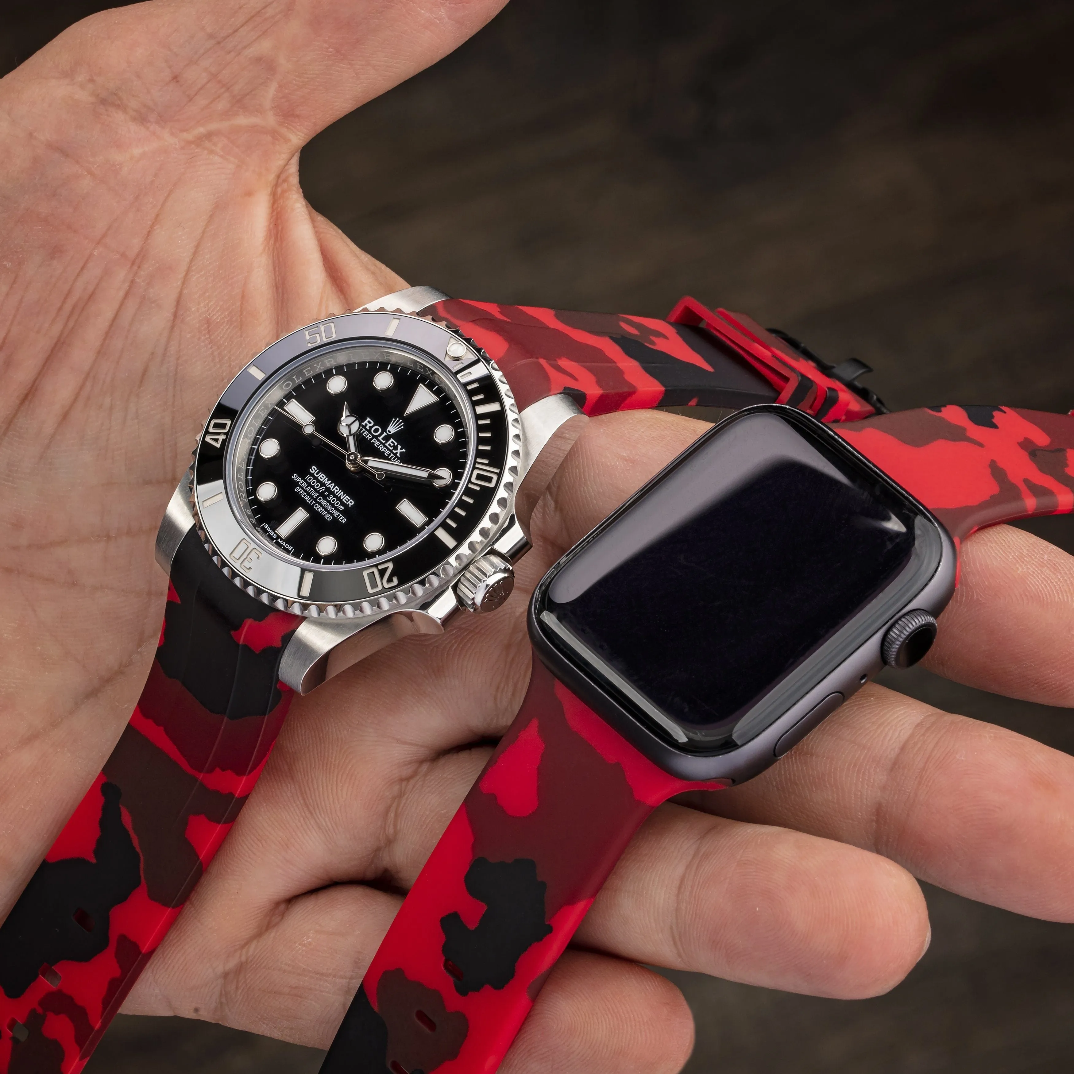 RED CAMO RUBBER STRAP FOR APPLE WATCH