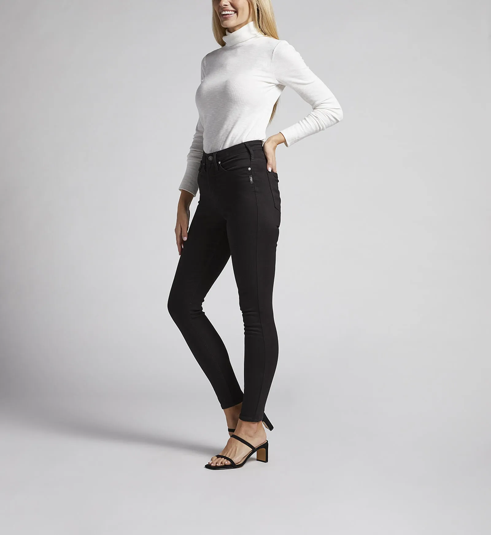 SILVER JEANS Infinite Fit High Rise Skinny