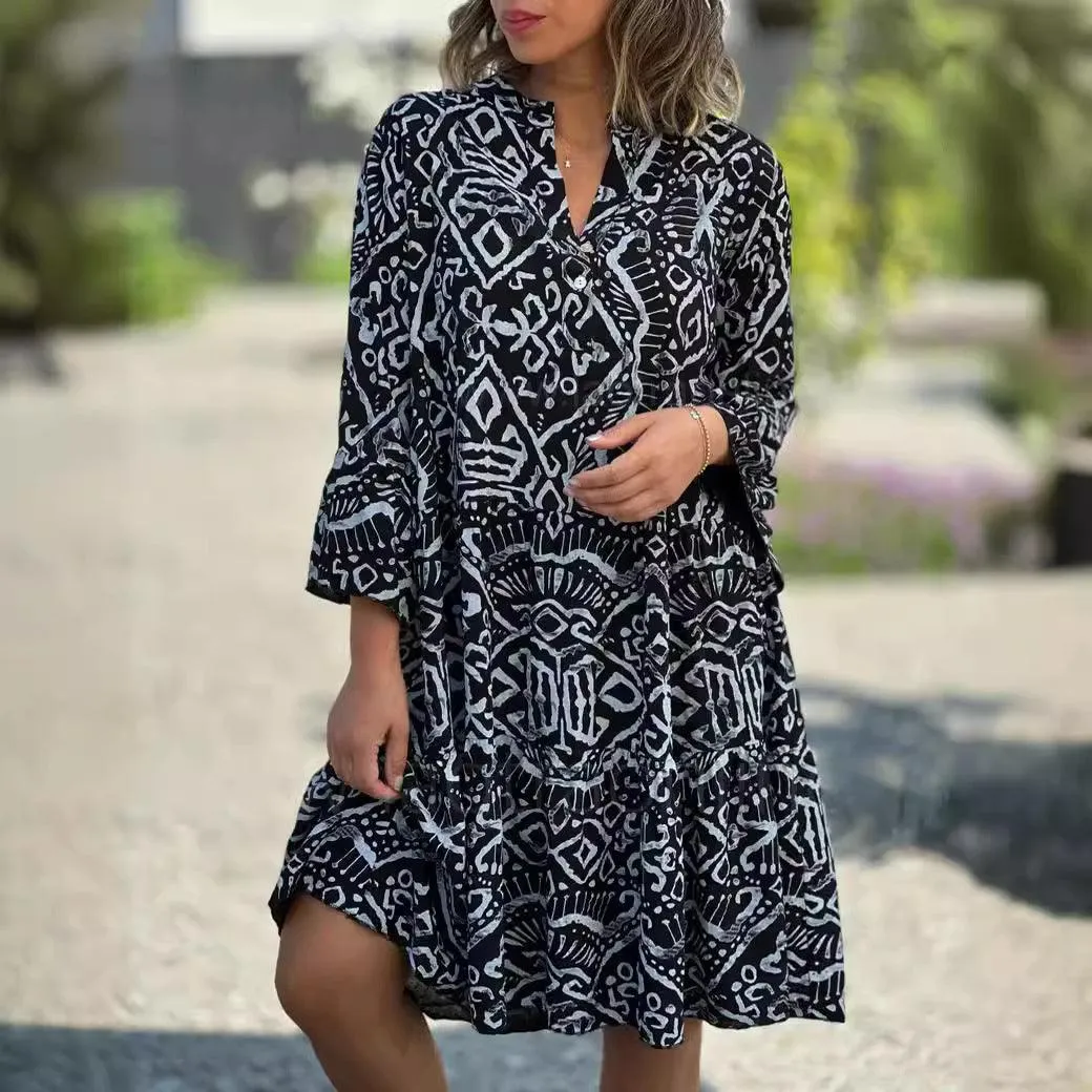 Women's V-neck Flared Sleeves Cake Flowers Stitching Dress