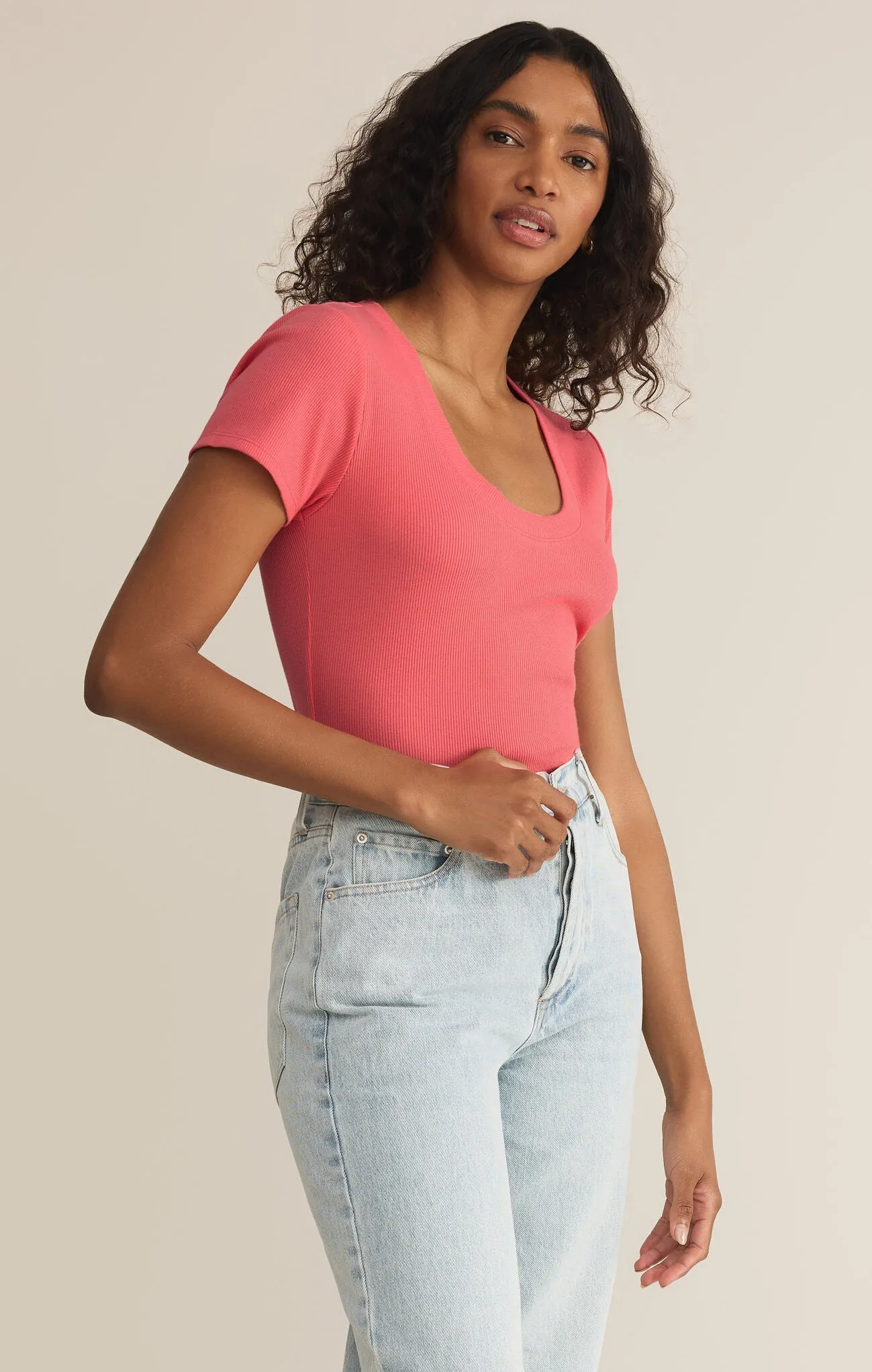 Z SUPPLY SIERNA SHORT SLEEVE TEE IN SUNSET PINK